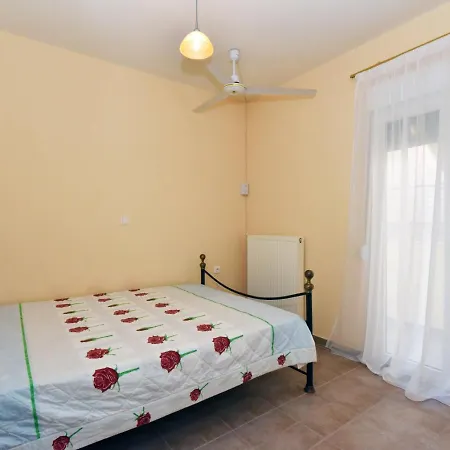 Tzelepis House By Travelpro Services - Halkidiki Apartment